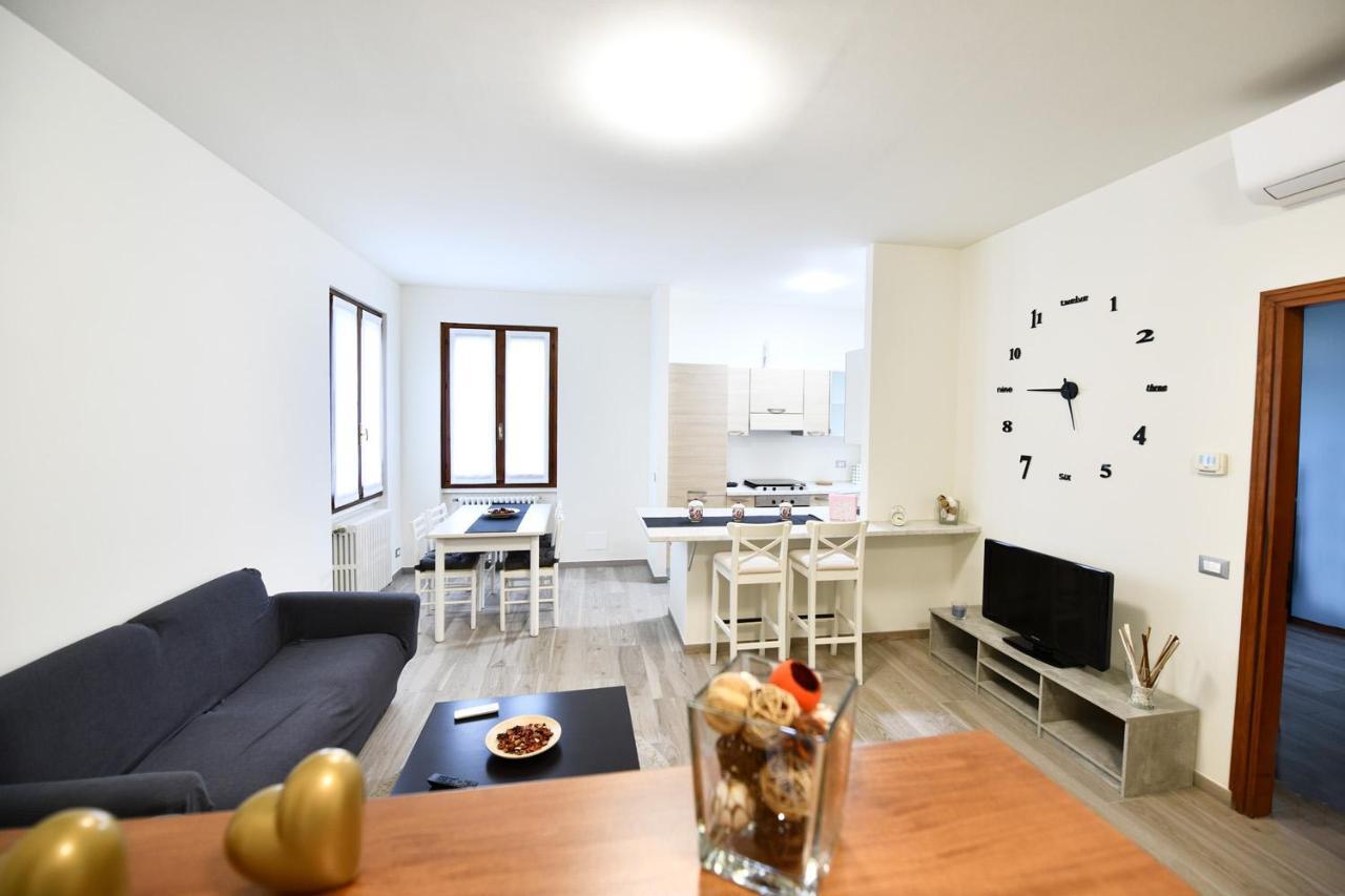 Fontana Fiorita Apartment *